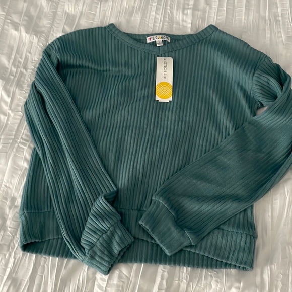 Girls knit top - Picture 1 of 3